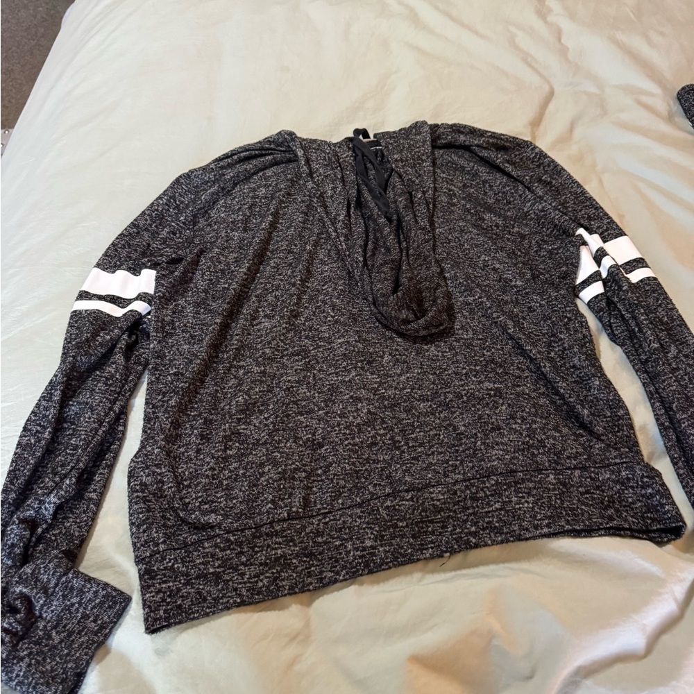 PINK Victoria's up Charcoal and White Jogger Set - Picture 3 of 8